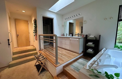 Crescent City Casa | The Choli House - Escape Near River & Coast