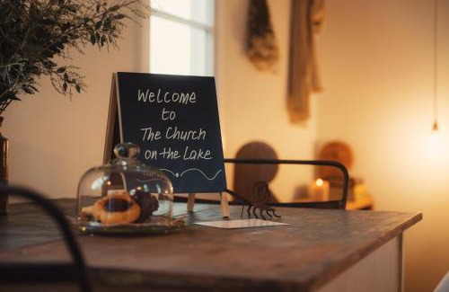 Elliott Casa | The Church On The Lake