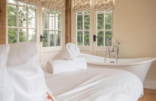 Newton St Loe Casa | The Cider Barn - Gorgeous Rural Escape Near Bath!