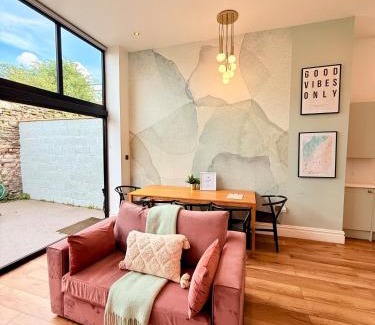 Saint Paul's Apartamento | The City Nest - Sleeps 7 - Free Off Street Parking