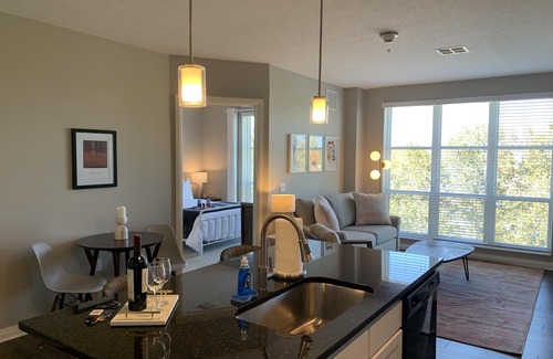 Downtown Columbus Apartamento | Hotel Quality Stay - ¡Caminable al centro!