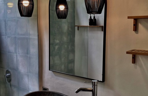 Kutuh Kaja Hotel | The CIVYT