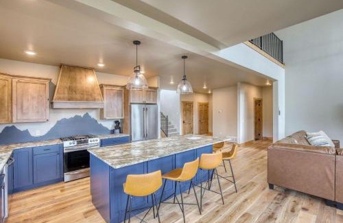 Lead Casa | The Cliffhanger