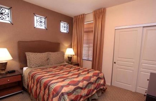 Spring Valley Villa | The Cliffs at Peace Canyon, beautiful 2 bedroom!