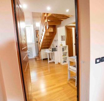 Clusone Apartamento | The clock house -Centro storico-