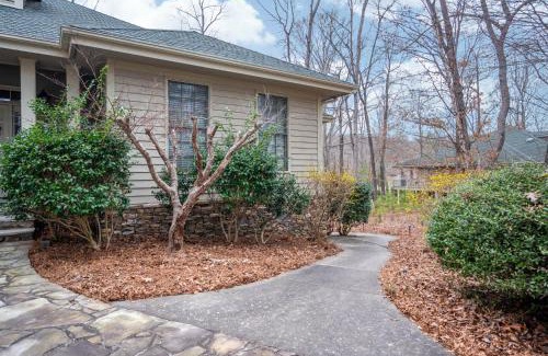 Chapel Hill Apartamento | The Clubhouse Hideaway - The Fairway