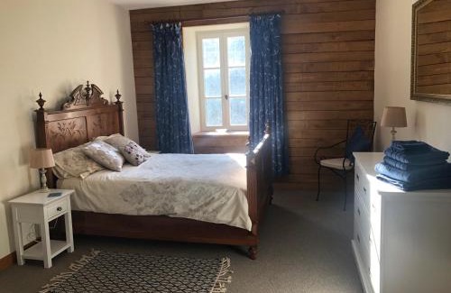Saint-Mathieu Casa | The Coach House-3 Bed-2 Bath-Garden-PetsOK-FreeP