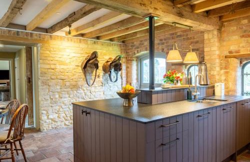 Priors Marston Casa | The Coach House at Holy Well