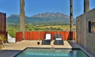 Drakenstein Casa | The Coach House at Val du Charron