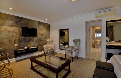 Drakenstein Casa | The Coach House at Val du Charron