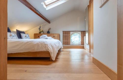 Shottery Casa | The Coach House - Cosy Retreat in Warwickshire!