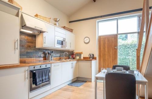 Shottery Casa | The Coach House - Cosy Retreat in Warwickshire!