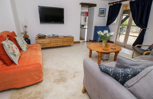Swineford Cabaña | The Coach House