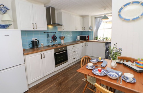 Riding Mill Cabaña | THE COACH HOUSE, with a garden in Corbridge
