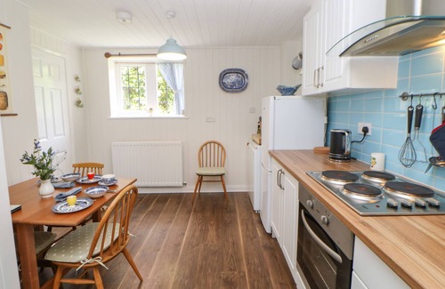 Riding Mill Cabaña | THE COACH HOUSE, with a garden in Corbridge