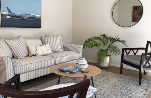 New Plymouth Cabaña | THE COASTAL COTTAGE - CENTRAL CITY LOCATION: 2 BR, 1 BA Apartment in New Plymouth, Sleeps 4