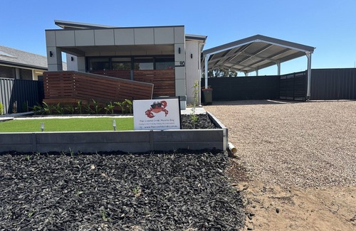 Moonta Bay Casa | The Coastal Crab, Moonta Bay. Family & Pet friendly holiday accommodation