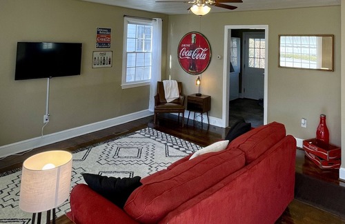 Roanoke Casa | 🥤The Coca Cola House 🥤
