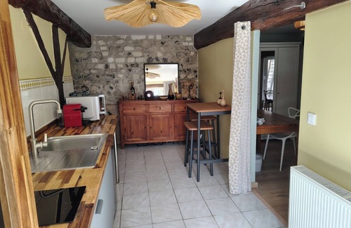 Amfreville-sous-les-Monts Apartamento | The cocoon under the vine