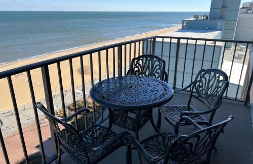 Northeast Virginia Beach Complejo | The Colony at Virginia Beach