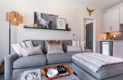 Hillsboro Village Condominio | The Commodore - Steps Away from Hillsboro Village