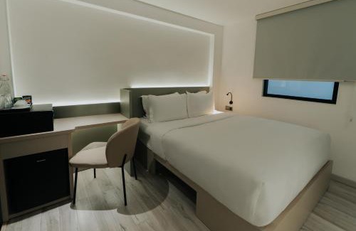 Phuong 6 Hotel | The Concept Hotel HCMC- Premium