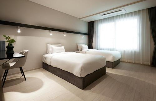 Hannamil-tong Hotel | The Connoisseur Residence Hotel