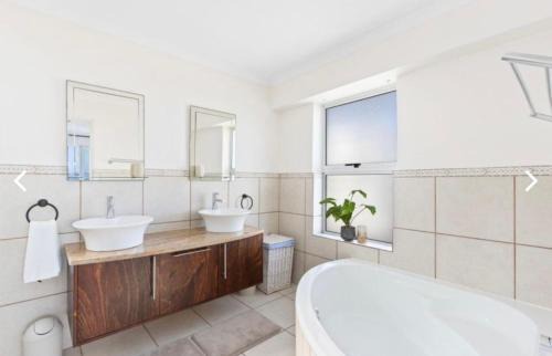 Bloubergstrand Apartamento | The Continental Sea Spray