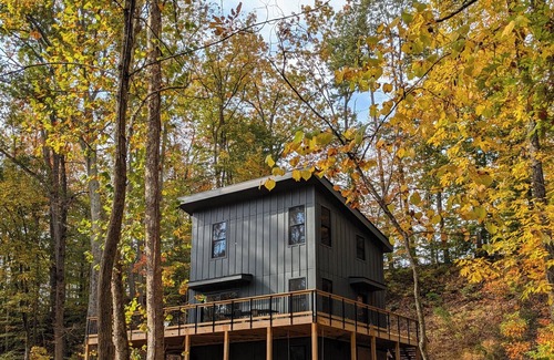 Hood Casa | The Conway River Cabin – a family-friendly vacation home in the Blue Ridge