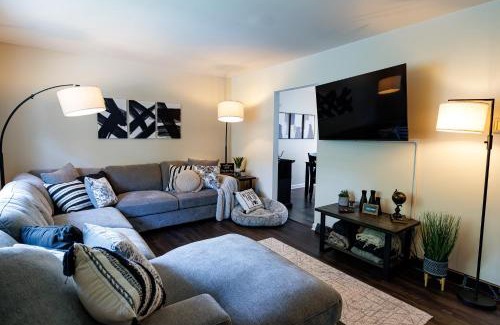 Ephrata Casa | The Cooper Home, Dogs Welcome!
