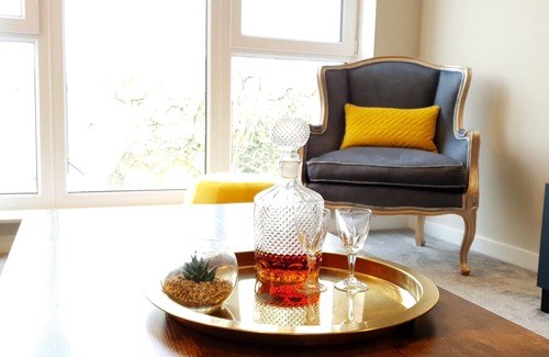 Hemel Hempstead Casa | The copper pan elegant central apartment