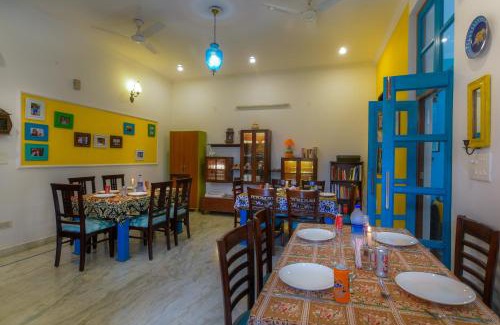 Agra Casa | The Coral Court Homestay