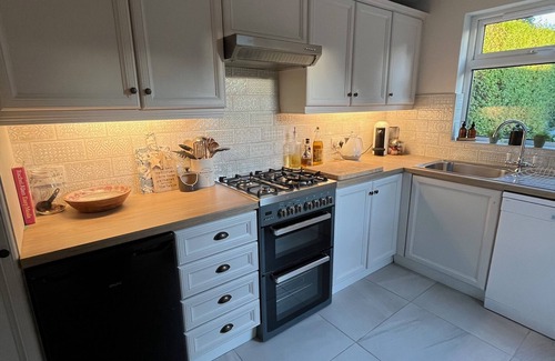 Bangor Casa | The Cosy Grove
