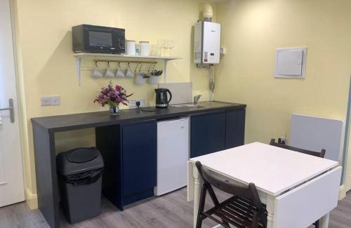 Oranmore Apartamento | The Cosy Studio by the shore