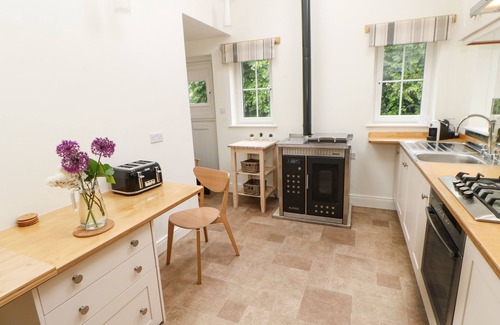 Hallington Cabaña | THE COTTAGE, 5 RICHLEY TERRACE, family friendly in Matfen