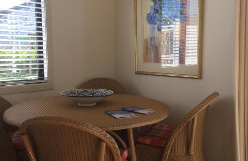 Point Wells Apartamento | The Cottage at 95a - self contained, quiet and peaceful
