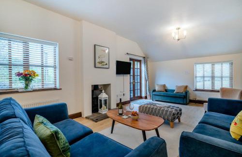 Nether Stowey Casa | The Cottage at Castle of Comfort