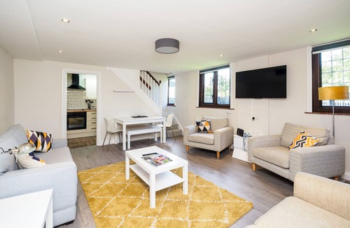 Upper Dicker Casa | The Cottage at Gildridge Private Hot tub