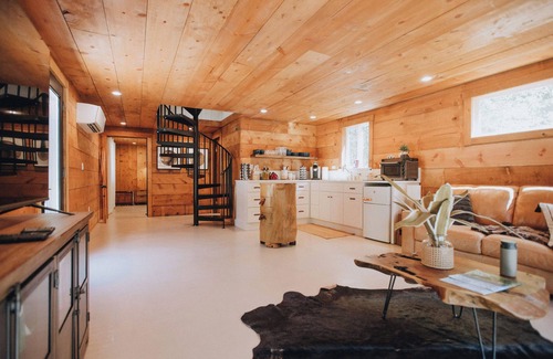 Marmot Casa | The Cottage at Highland Farms