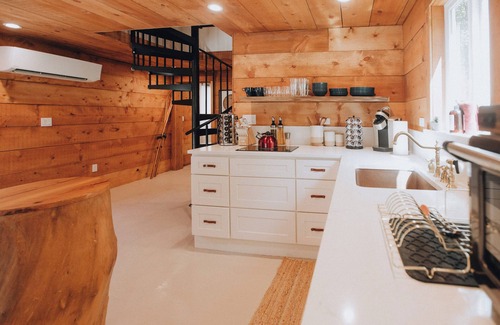 Marmot Casa | The Cottage at Highland Farms
