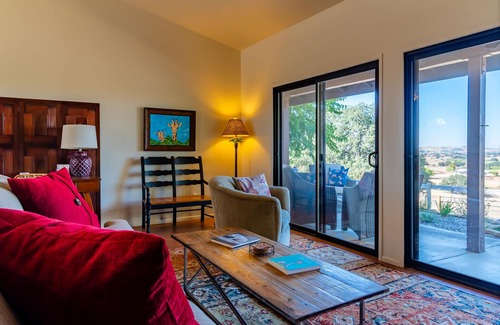 Paso Robles Casa | The Cottage at Loving Farm Animal Sanctuary