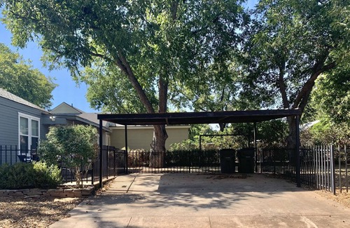 Wichita Falls Casa | The Cottage at Woodrow