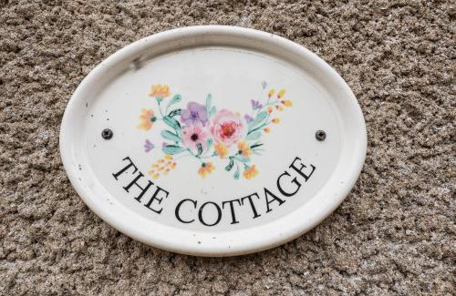 Kenn Casa | The Cottage