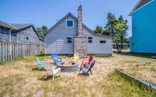 Pacific City Casa | The Cottage Keeper - Meredith Lodging