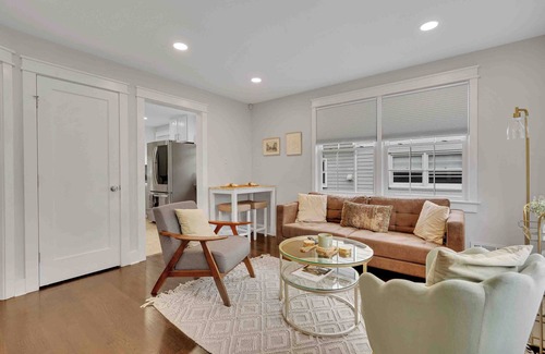Leesburg's Old and Historic District Casa | The Cottage on Royal - Historic Leesburg Home