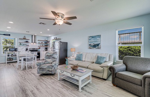 Rockport Casa | The Cottage on Salt Lake | Private Dock, Grill & Yard | Near Beach