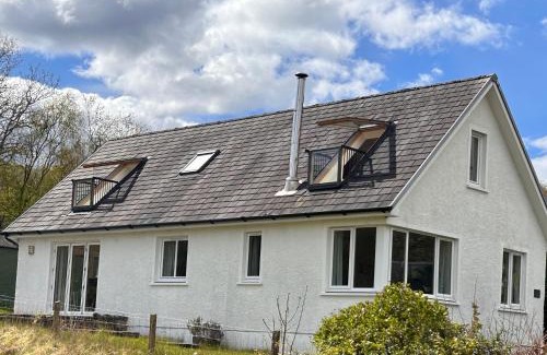 Cairndow Casa | The Cottage, overlooking Loch Fyne