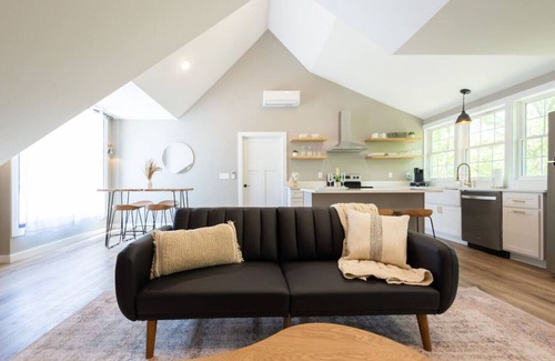 Jackson Casa | The Cottage, Rusted Route Farms