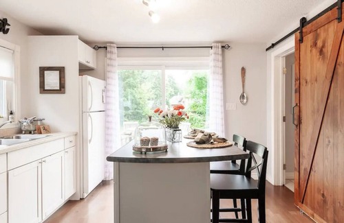 Waterloo Casa | The Cottage - Secluded Gem in the City