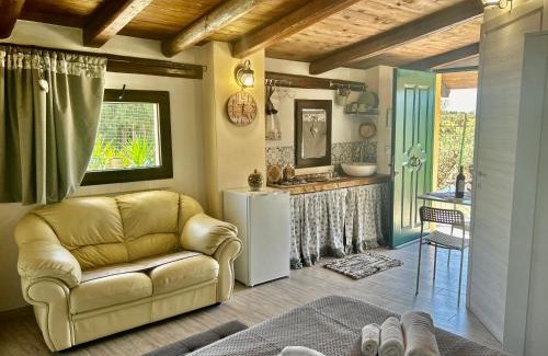 Avola Casa | "The Cottage"with sea view, parking & wifi